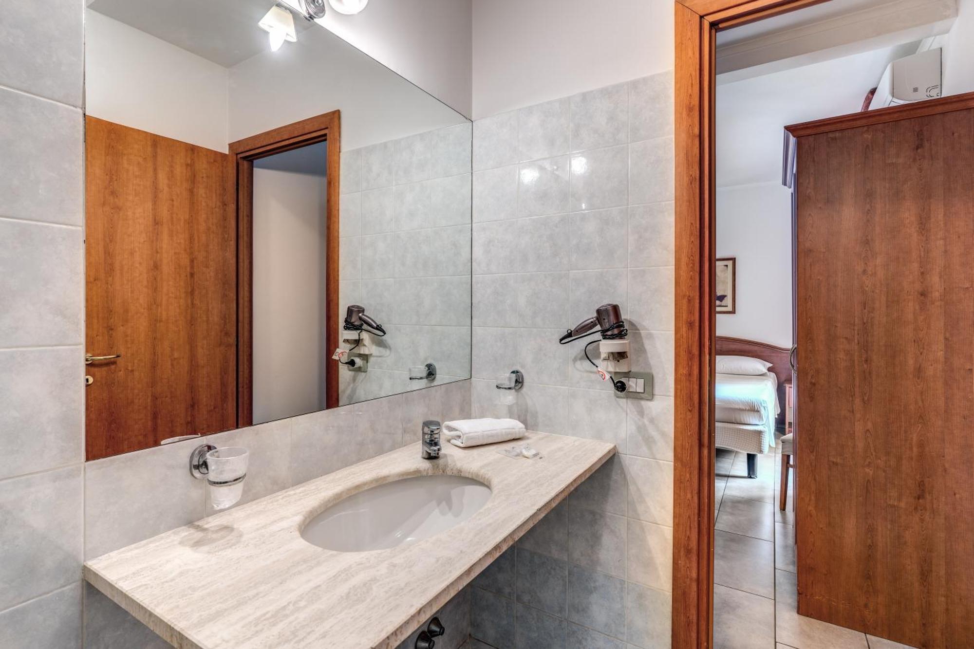 Guest House Masterintrastevere Рим Экстерьер фото